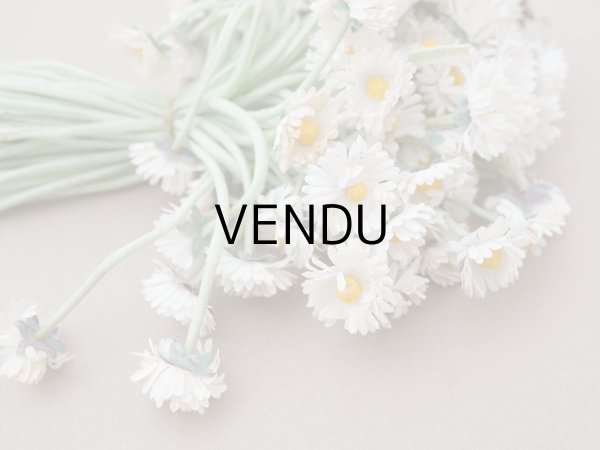 画像7: アンティーク デイジーの布花 大きなブーケ 約80輪 (7)