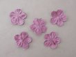 画像4: アンティーク 布花材料 ベルベットの花びら 花芯付き 5ピースのセット 約4.3cm 布花 ライラック色 (4)