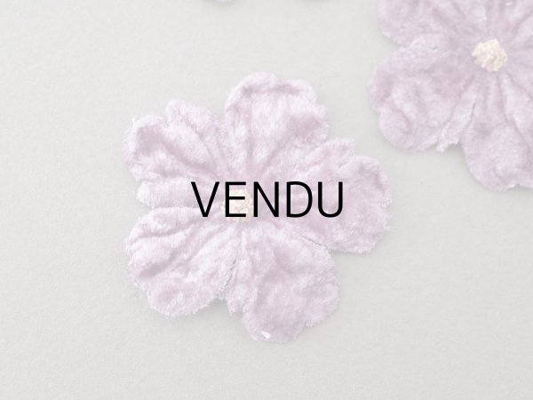 画像3: アンティーク 布花材料 ベルベットの花びら 花芯付き 5ピースのセット 約4cm 布花 ライラック色 (3)