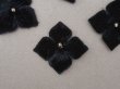 画像2: アンティーク 布花材料 ベルベットの花びら 花芯付き 10ピースのセット 約3cm 布花 黒 (2)