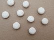 画像4: アンティーク ドール用 6.5mm くるみボタン ホワイト 9ピースのセット (4)