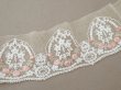 画像2: アンティークピンクの薔薇刺繍入り レース ベージュ 1m 約8cm幅 (2)