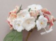 画像3: アンティーク シルクベルベットの布花 パウダーピンクオレンジ＆ホワイト ブーケ (3)