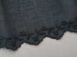 画像3: アンティーク 花刺繍入り スカラップレース コットンオーガンジー 黒 9.3cm幅 (3)