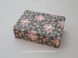 画像1: アンティーク 薔薇模様 大きなカルトナージュボックス 墨黒 36×25.8×10.7cm (1)