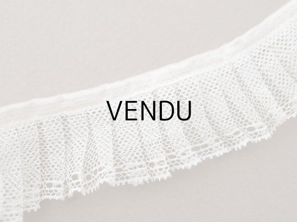 画像2: アンティーク チュールレースのプリーツリボン パウダーピンク＆オフホワイト 113cm 3cm幅  (2)