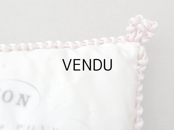 画像5: 19世紀末 アンティーク パウダーピンクのシルククッション  シルク製 クッション A  LA VILLE DE LYON (5)