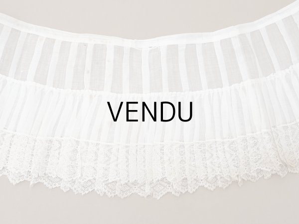 画像9: アンティーク 幅広 ドレスの裾  2段のプリーツ入り レース付 1.86m 24cm幅 コットンオーガンジー (9)