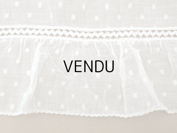 画像15: アンティーク ドット刺繍入り コットンオーガンジー  フリル付き 164×56cm (15)