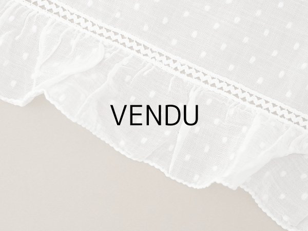 画像4: アンティーク ドット刺繍入り コットンオーガンジー  フリル付き 164×56cm (4)