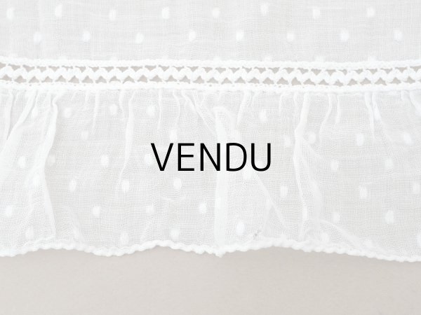 画像16: アンティーク ドット刺繍入り コットンオーガンジー  フリル付き 164×56cm (16)