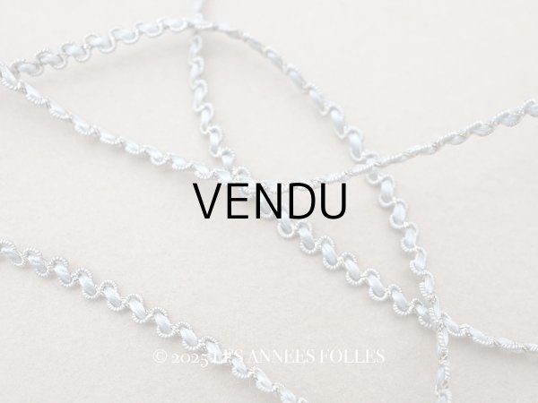 画像1: アンティーク 極細 2.5mm幅 トリム グレイ＆シルバー 1.13m シルク＆メタル製 (1)