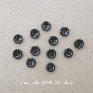 画像: アンティーク 極小 6mm ガラスボタン 24ピースのセット黒 ドール用 