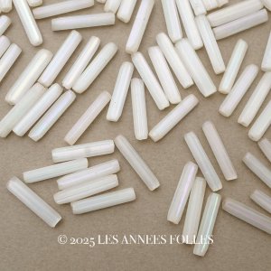 画像: アンティーク オーロラ加工 ガラスビーズ  オフホワイト 約4×18mm  約170ピース