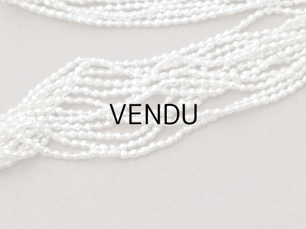 画像3: アンティーク 極小 スフレビーズ シルバー 2mm カット入り 約3000ピースのセット 吹きガラス製ビーズ  (3)