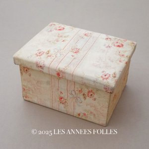 画像: 【15周年セール対象外】1900年頃 アンティーク 薔薇模様&水色のリボン カルトナージュボックス 