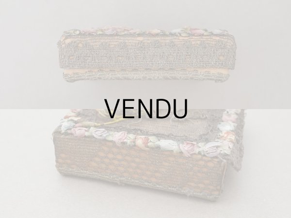 画像4: 【15周年セール対象外】アンティーク チョコレートボックス ロココトリム&ロココモチーフ シルク製  (4)