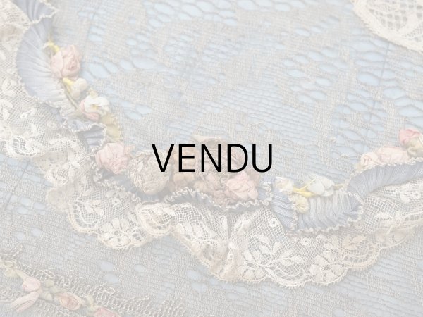 画像4: 【セール対象外】【クーポン対象外】アンティーク シルク製 ロココモチーフ&ロココトリム 大きなカルトナージュボックス 37×24×6.5cm (4)