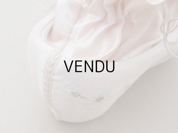 画像6: 19世紀 アンティーク 靴型 お菓子箱 パウダーピンクのシルクサテン マーガレット ハンドペイント (6)