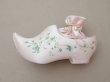 画像5: 19世紀 アンティーク 靴型 お菓子箱 パウダーピンクのシルクサテン マーガレット ハンドペイント (5)