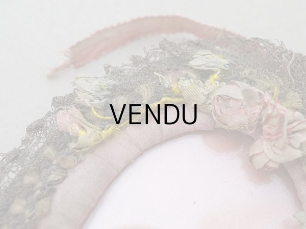 画像7: ＊蚤の市＊アンティーク フォトフレーム ロココモチーフ付き シルク製  (7)