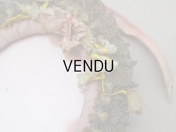 画像8: ＊蚤の市＊アンティーク フォトフレーム ロココモチーフ付き シルク製  (8)