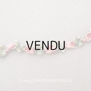 画像: ＊蚤の市＊アンティーク とても小さな薔薇 ロココトリム シルク製 ロココリボン ピンク＆レッド
