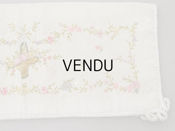 画像6: アンティーク シルク製 花かごのリボン刺繍入り ハンキーケース ハンカチ用ポシェット フラワーバスケット (6)