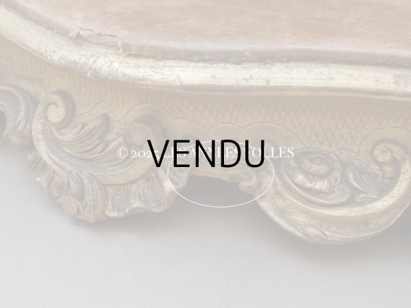 画像11: 19世紀 アンティーク ロカイユ装飾の台座 コーヒーブラウンのベルベット (11)