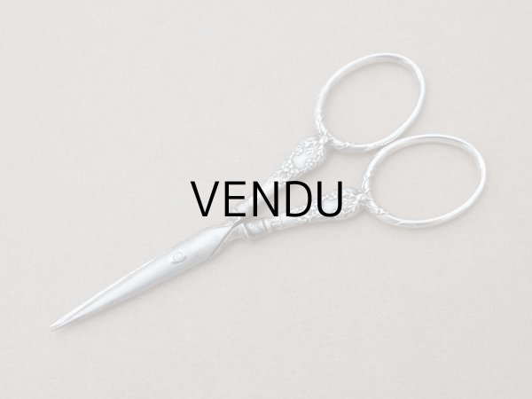 画像9: アンティーク シルバー製 リボン＆花のガーランド ソーイングセット 裁縫道具 (9)