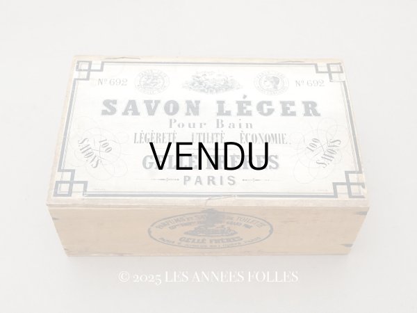 画像1: アンティーク ソープボックス 大きな木箱 SAVON LEGER POUR BAIN - GELLE FRERES PARIS - (1)