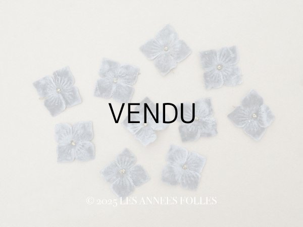 画像1: アンティーク 布花材料 ベルベットの花びら 花芯付き 10ピースのセット 約3cm 布花 チャコールグレイ (1)