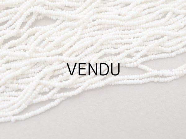 画像2: アンティーク シードビーズ エクリュ 生成り 1cm=14粒 キャビアビーズ マイクロビーズ (2)