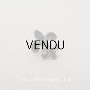 画像: アンティーク ドール用 極小 ボタン 百合の紋章 8.5×10.5mm