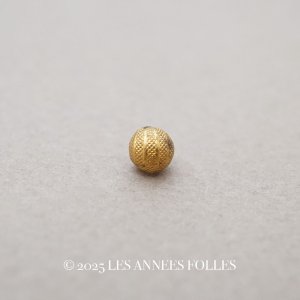 画像: アンティーク 極小 4.5mm ボタン 格子＆ストライプ ゴールド 1ピース