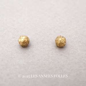 画像: アンティーク 極小 4.5mm ボタン 蜂の巣柄 ゴールド 2ピースのセット