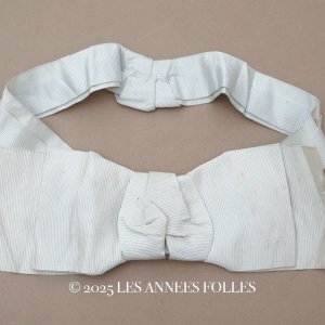 画像: アンティーク 少女のドレス用  パウダーブルーのシルクのリボン 
