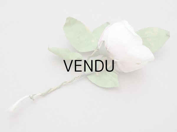 画像4: アンティーク パウダーピンクの薔薇の布花 クウォーターロゼット咲き (4)