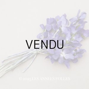 画像: アンティーク 菫の布花 シルク製 22輪