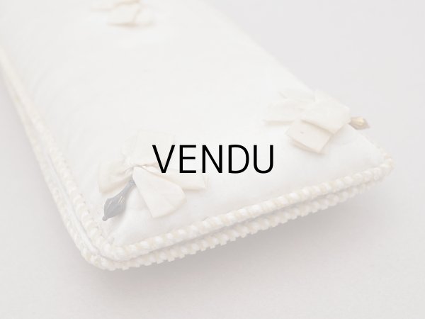 画像10: 1900年頃 アンティーク シルクサテンのボックス オフホワイト (10)