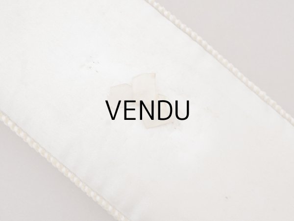 画像4: 1900年頃 アンティーク シルクサテンのボックス オフホワイト (4)