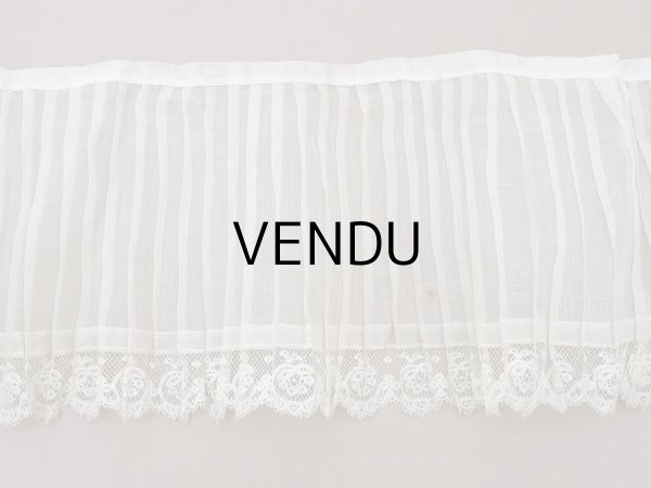 画像9: 1900年頃 アンティーク 幅広 ドレスの裾  レース付き プリーツ 3m 幅19.5cm コットンオーガンジー ドレスパーツ (9)