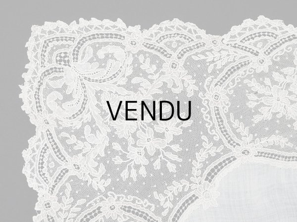 画像11: 【セール対象外】【クーポン対象外】アンティーク アランソンレース 結婚式のハンカチ【ポワン・ダランソン】 (11)