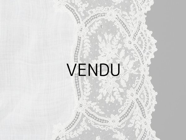 画像15: 【セール対象外】【クーポン対象外】アンティーク アランソンレース 結婚式のハンカチ【ポワン・ダランソン】 (15)