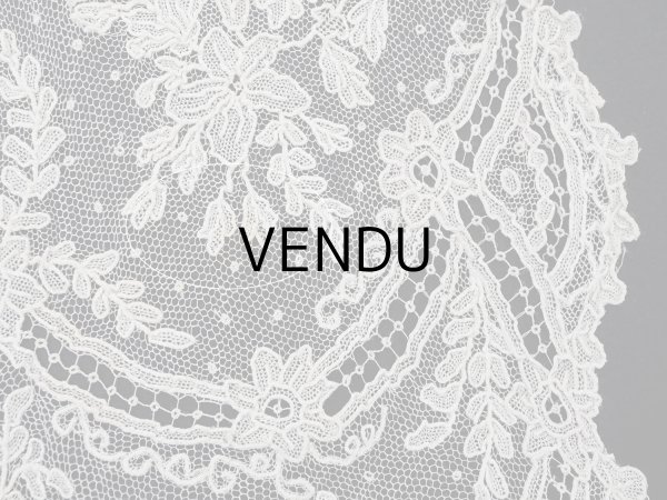 画像19: 【セール対象外】【クーポン対象外】アンティーク アランソンレース 結婚式のハンカチ【ポワン・ダランソン】 (19)