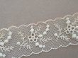 画像4: アンティーク 小さなポンポン付 レース  幅3.5cm (4)