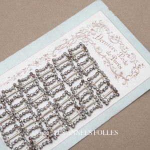 画像: アンティーク スチール製 とても小さなバックル 24点セット1.25×1.1cm ドール用 