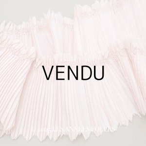 画像: 19世紀末 アンティーク  ベビーピンク シルク製プリーツ ドレスの裾  2m 幅14cm