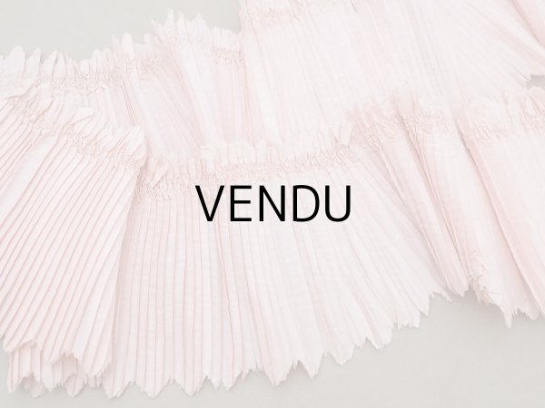 画像3: 19世紀末 アンティーク  ベビーピンク シルク製プリーツ ドレスの裾  2m 幅14cm (3)