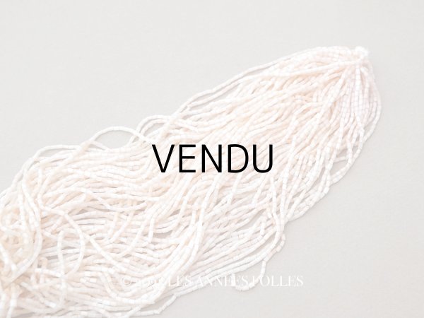 画像1: アンティーク ガラス製 サティネビーズ パウダーピンク 1cm=4粒 (1)